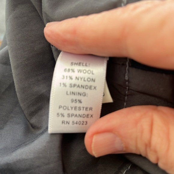 Banana Republic Wool Blend A Line Skirt in Charcoal Gray Size 0 - Picture 4 of 6